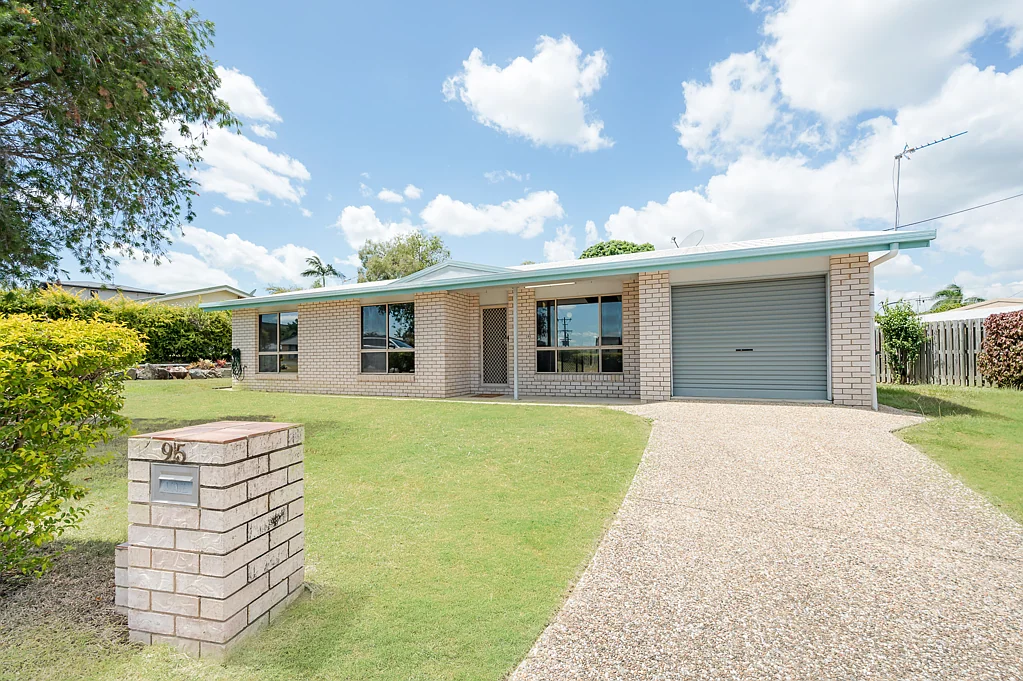 95 Booth Avenue, Tannum Sands, QLD 4680