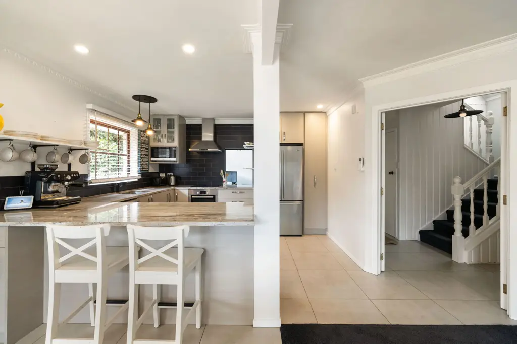 Cambridge 5 Bedroom 123A-Because Extra Income Never Hurts-B&B & Pool