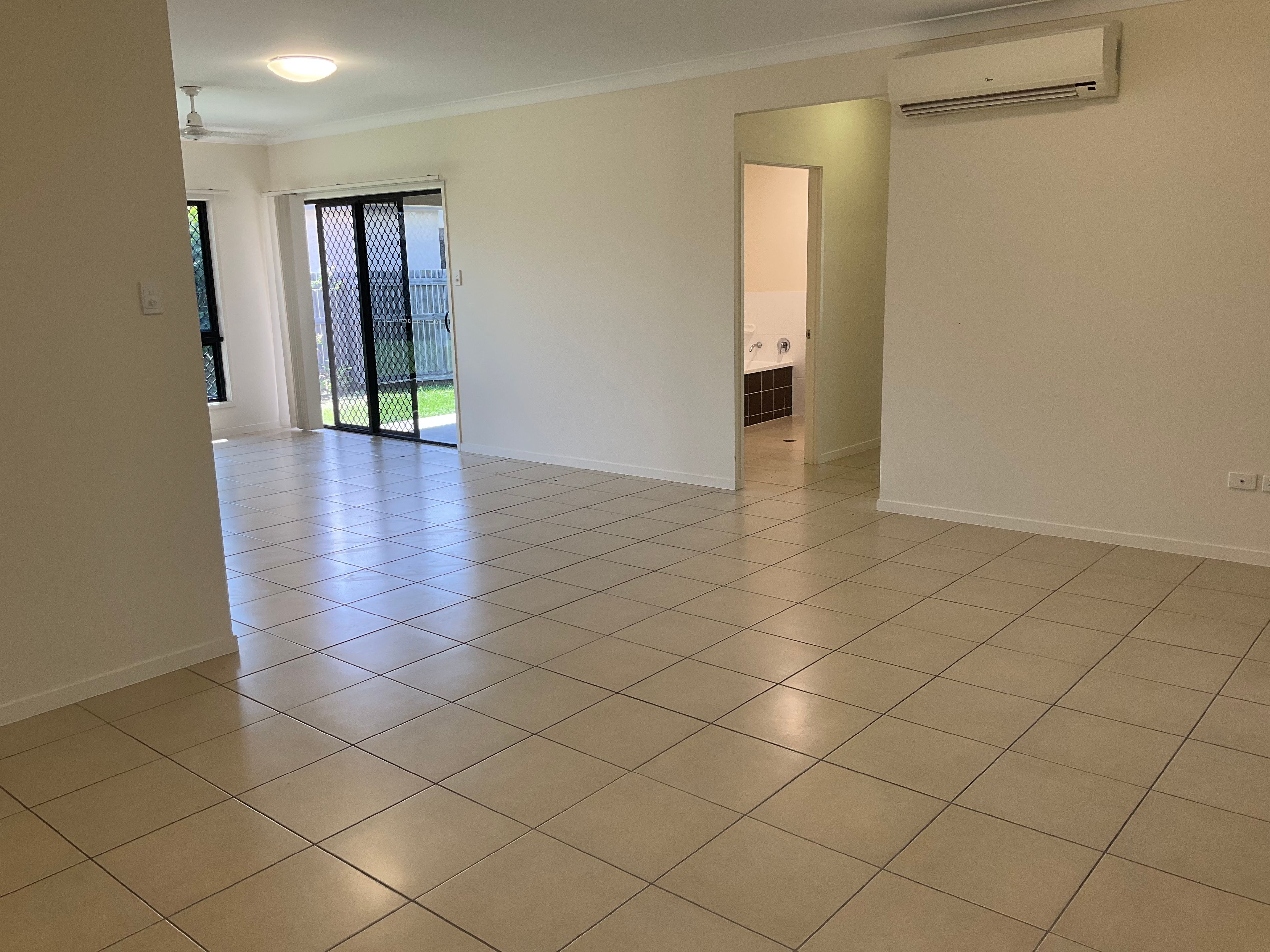 27 STEPHANIE ST, RASMUSSEN QLD 4815, 0 Schlafzimmer, 0 Badezimmer, House