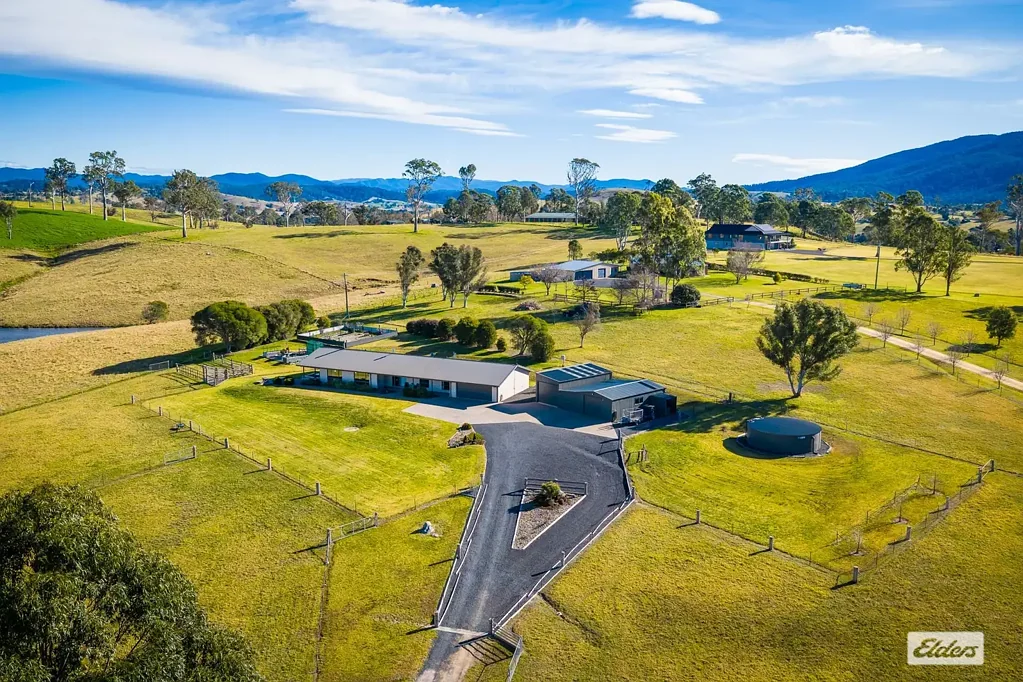 Bega 4ਬੈੱਡਰੂਮ Executive Living on 5 Pristine Acres - Just 10 Minutes from Town