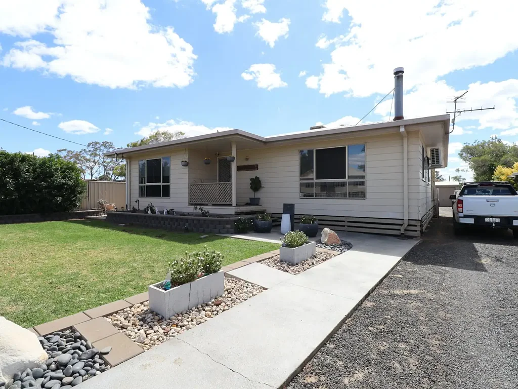 Roma 4બેડરૂમ Family Space, Backyard Bliss and a Powered Shed