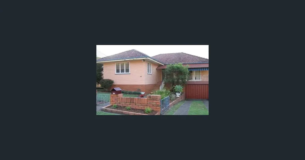 *****Easy living in a prime suburban location*****