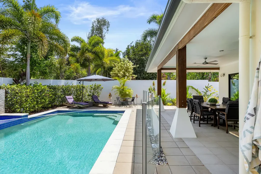Modern Entertainer Home