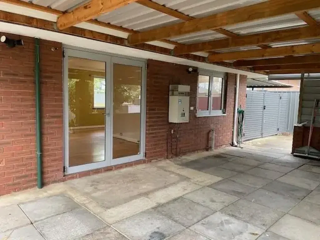 Quiet culdesac location