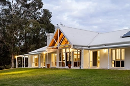 26 Split Rock Road, Beaconsfield Upper
