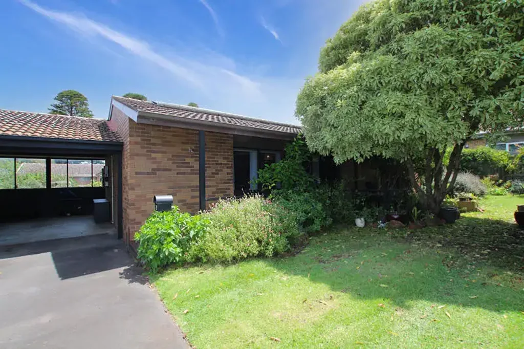 FULLY FURNISHED close to Hospital