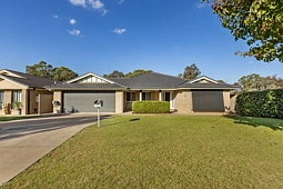 27 Barrima Drive, Glenfield Park