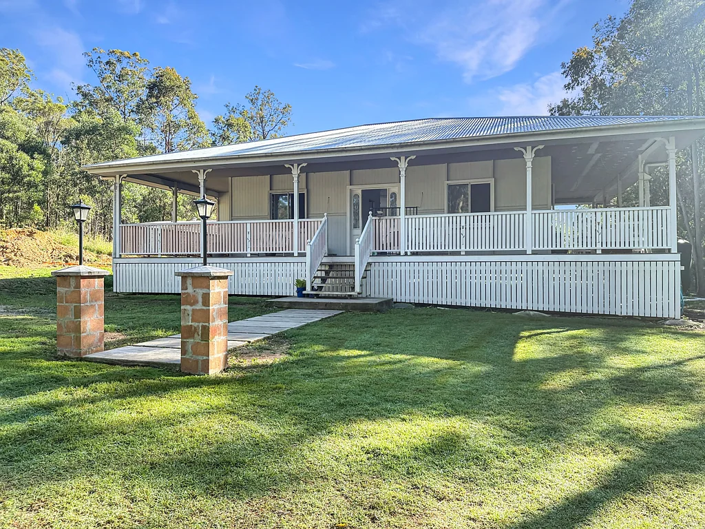 Mount Hallen 3部屋 Auction Saturday 24th 10:00am at Somerset Civic Centre