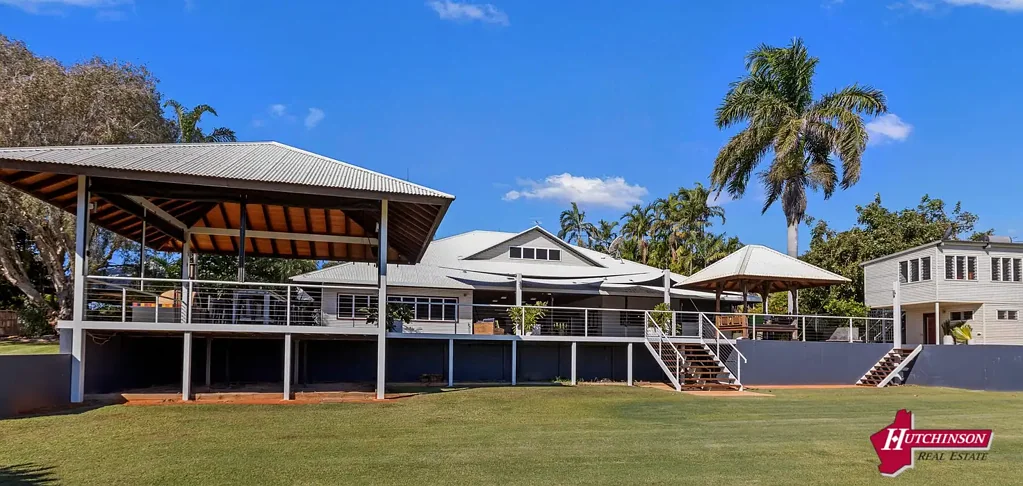 Waterbank 8chambre WATERBANK ESTATE ... A LEGACY HOME FOR GENERATIONS TO COME