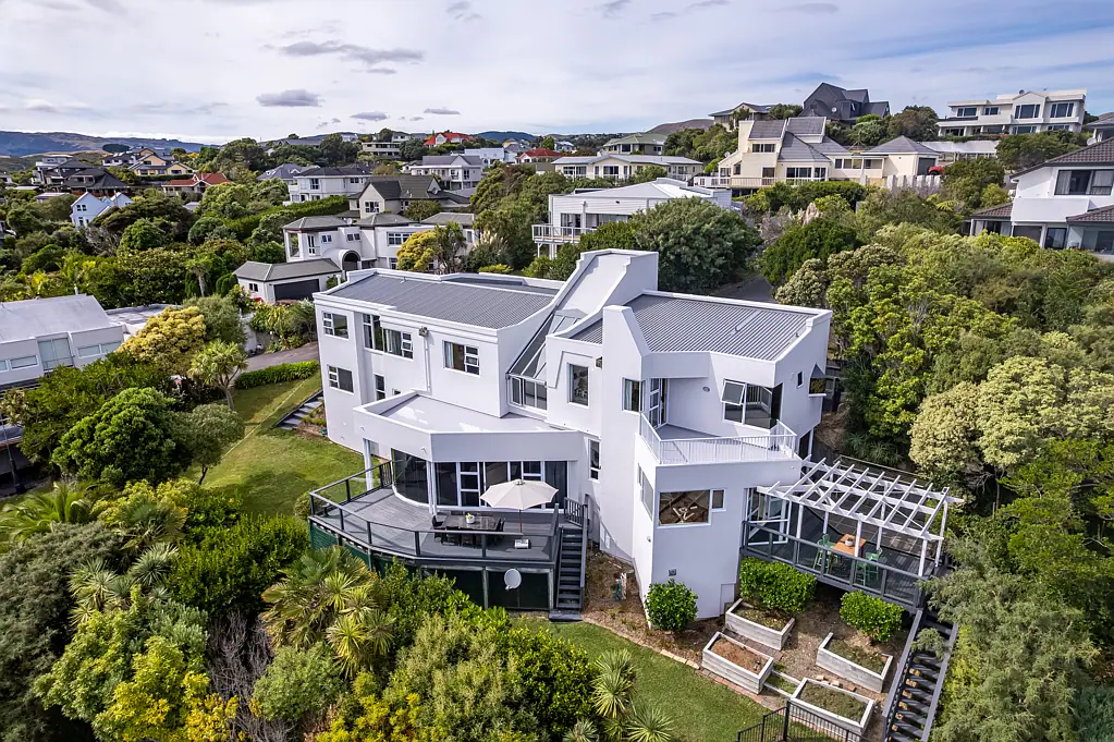 28 Molyneux Close, Whitby, Porirua, Wellington