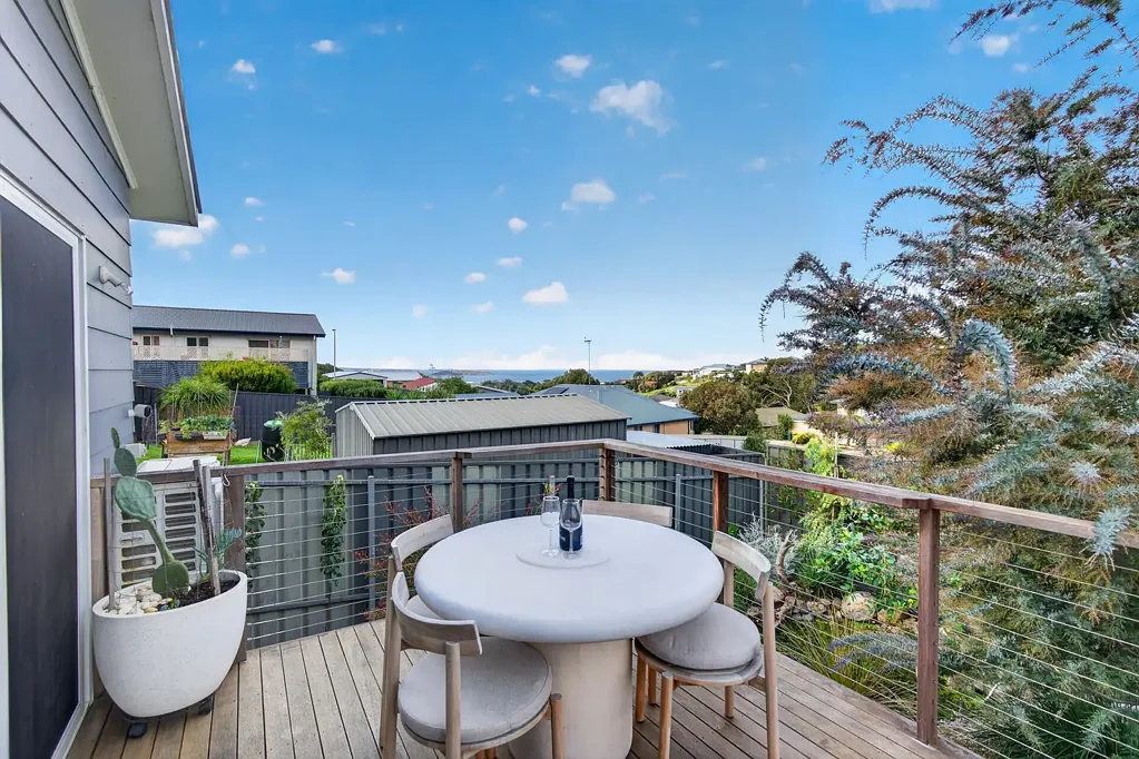 Encounter Bay 4房  A Home Filled with Warmth, Creativity & Calm with Ocean Views