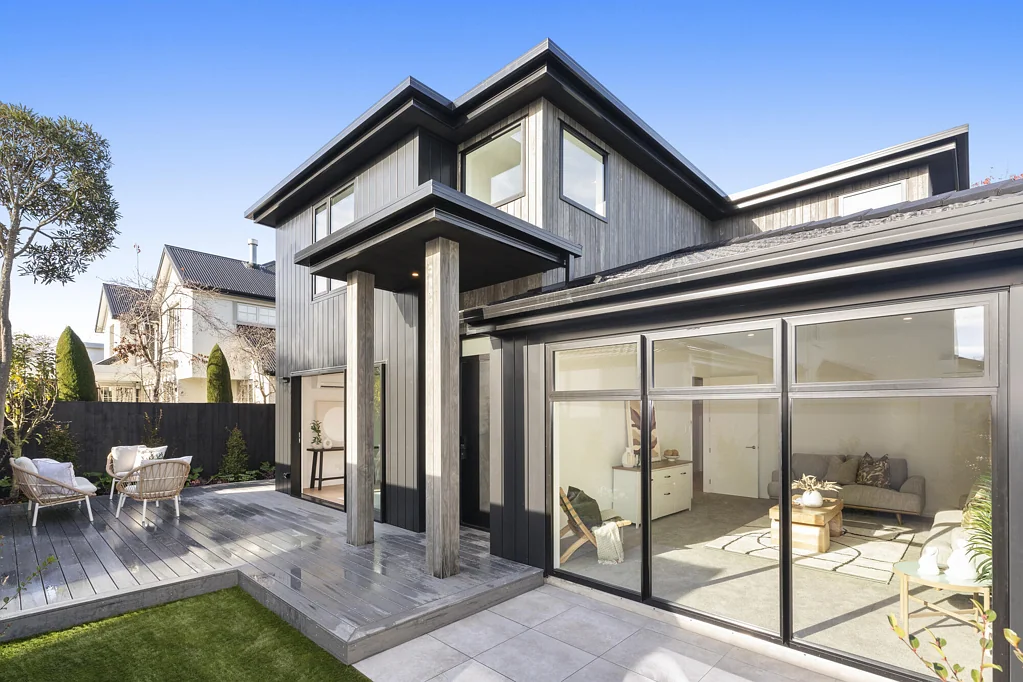 Saint Albans 4Moenga Prestigious location, masterful renovation