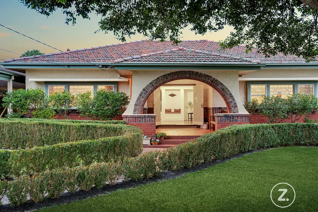 10 Penrhyn Avenue, Glen Iris, VIC 3146