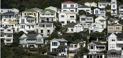 奥克兰海滨小镇房价逆势暴涨，冠绝全国