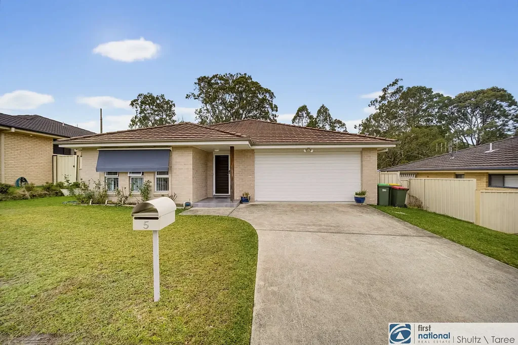 Taree 3침실 Modern, Low-Maintenance Living in a Quiet Cul-de-Sac