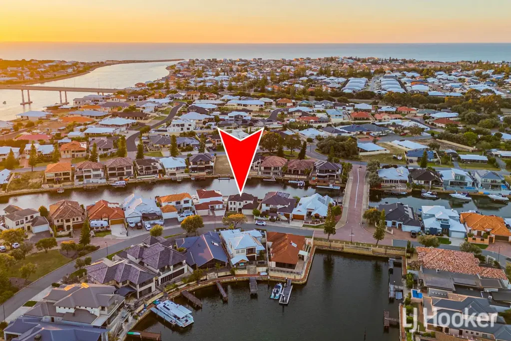 Wannanup 4ਬੈੱਡਰੂਮ North Easterly Aspect, 9m Jetty ,Master en suite both levels