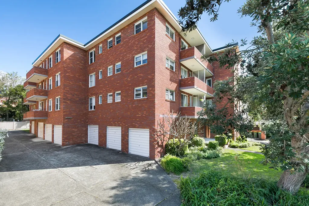 Caringbah 2ਬੈੱਡਰੂਮ Views, Space & Lifestyle Convenience