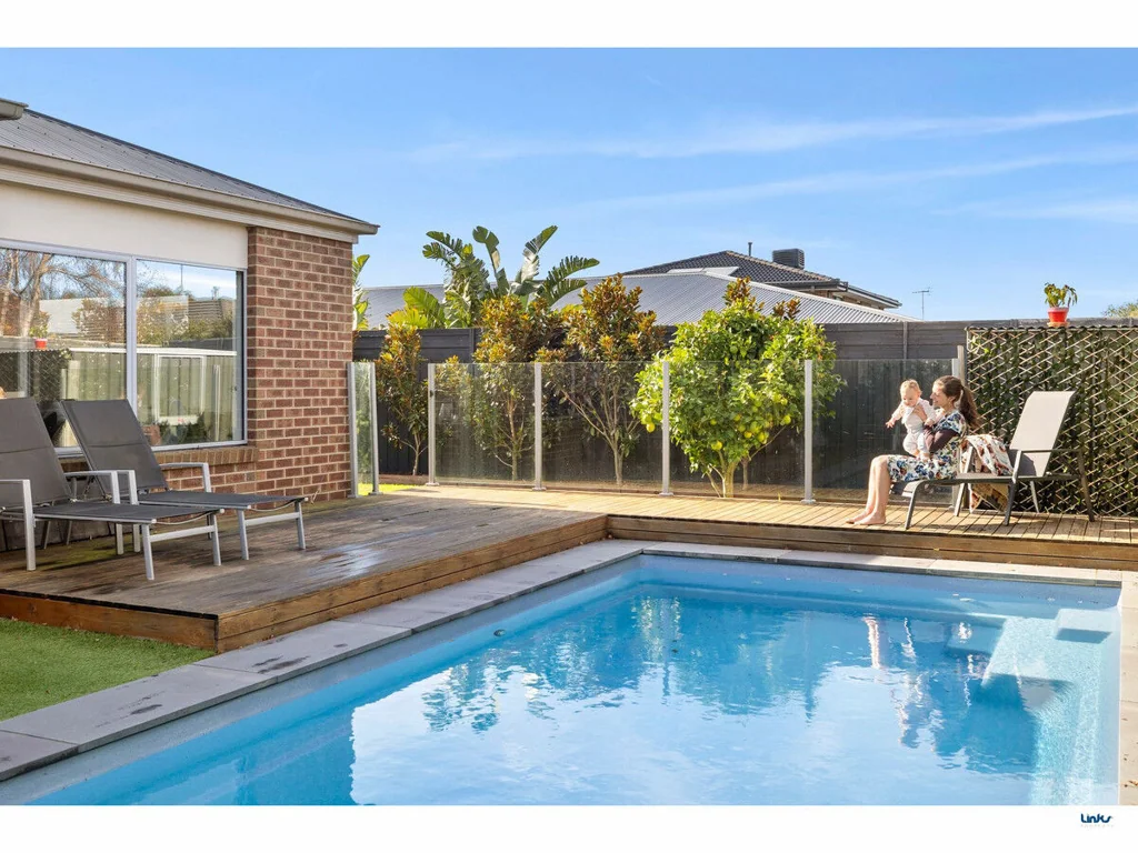 10 Tubular Avenue, Torquay, VIC 3228