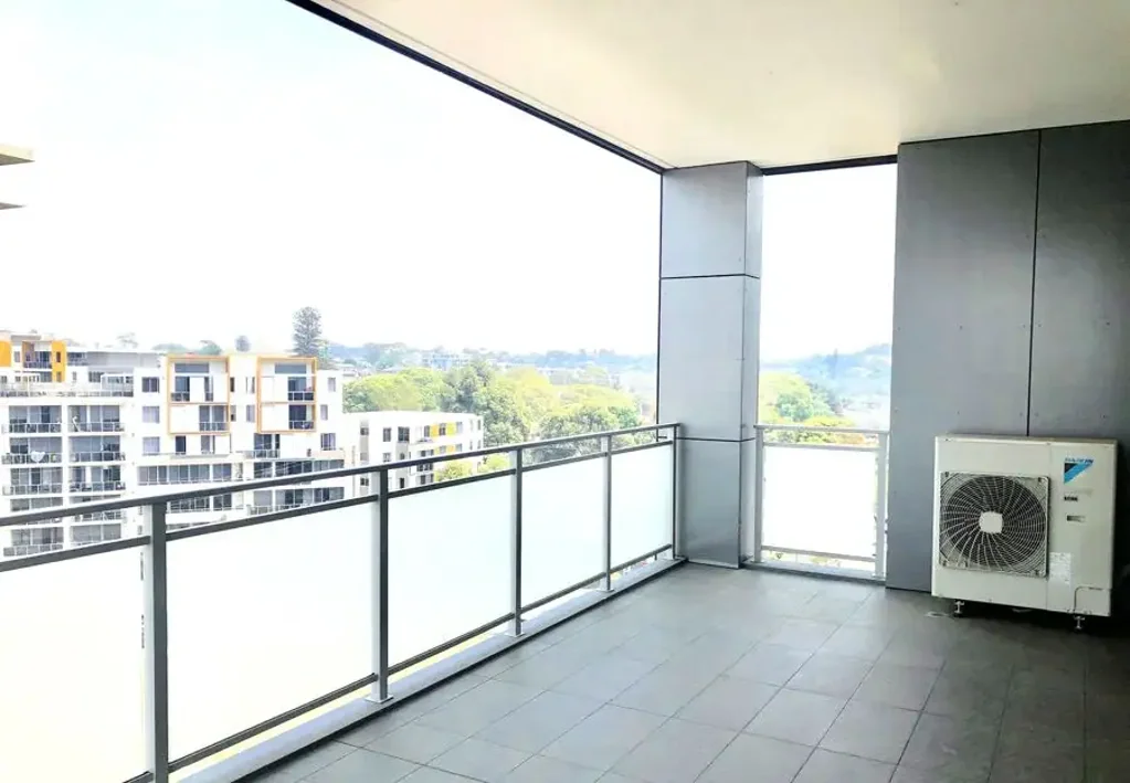 Short walk distance to Arncliffe train station