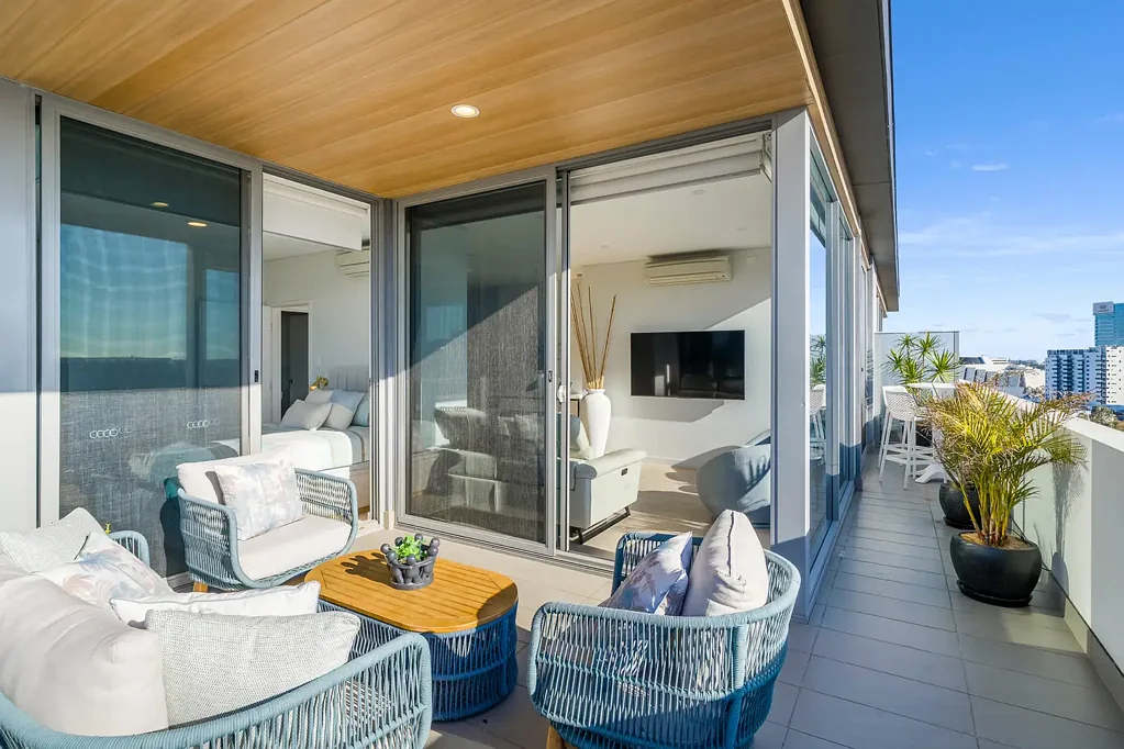 Burswood 2ਬੈੱਡਰੂਮ Top Floor Apartment with Stunning River & City Views!
