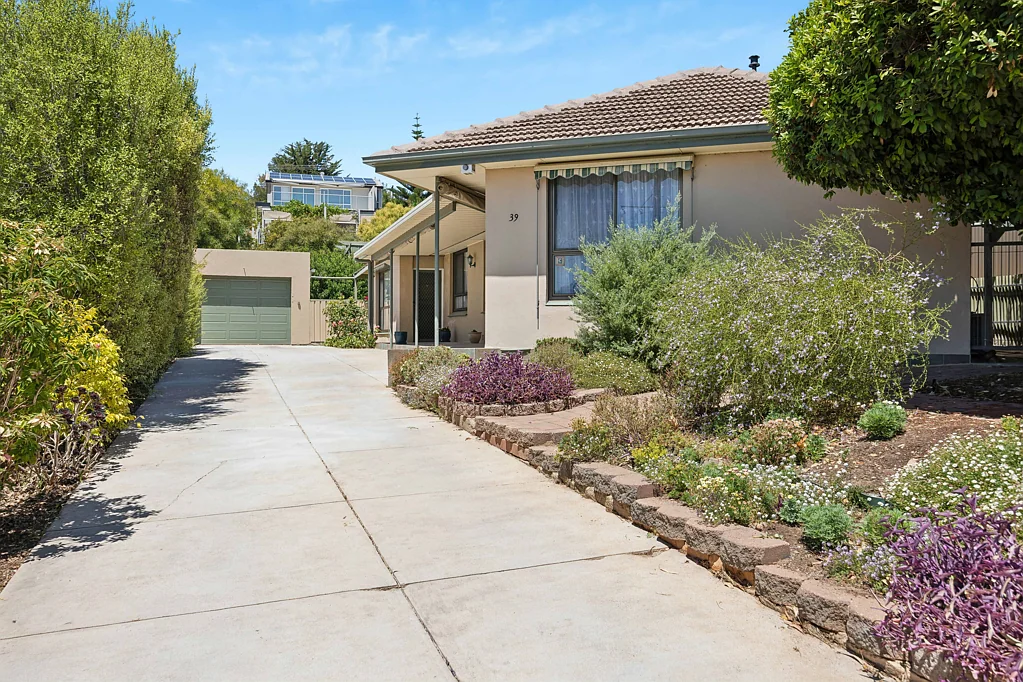 39 Yeelanna Avenue, Seaview Downs, SA 5049