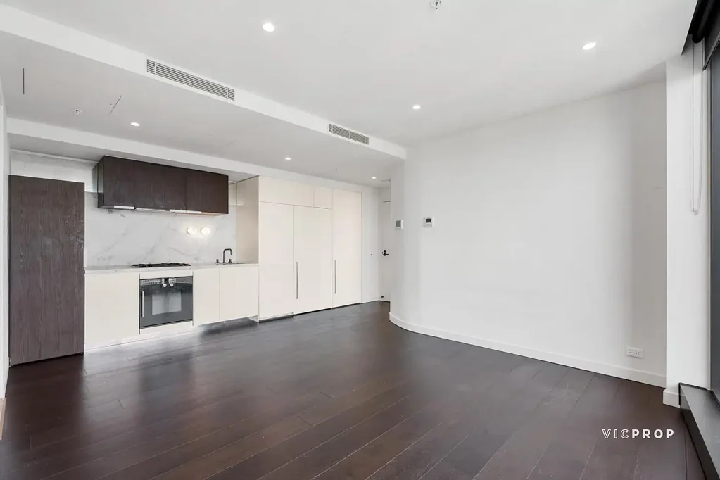 Melbourne 2房 高空视野壮丽 顶级Gaggenau厨房 明亮宽敞卧室 豪华度假村设施 便捷市中心生活 Benchmark Queens Place Style, Sophistication and Stunning Views
