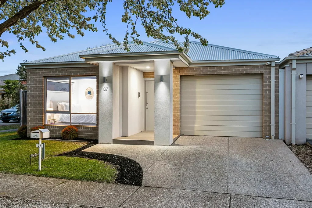 37 Caspian Circuit, Point Cook, VIC 3030