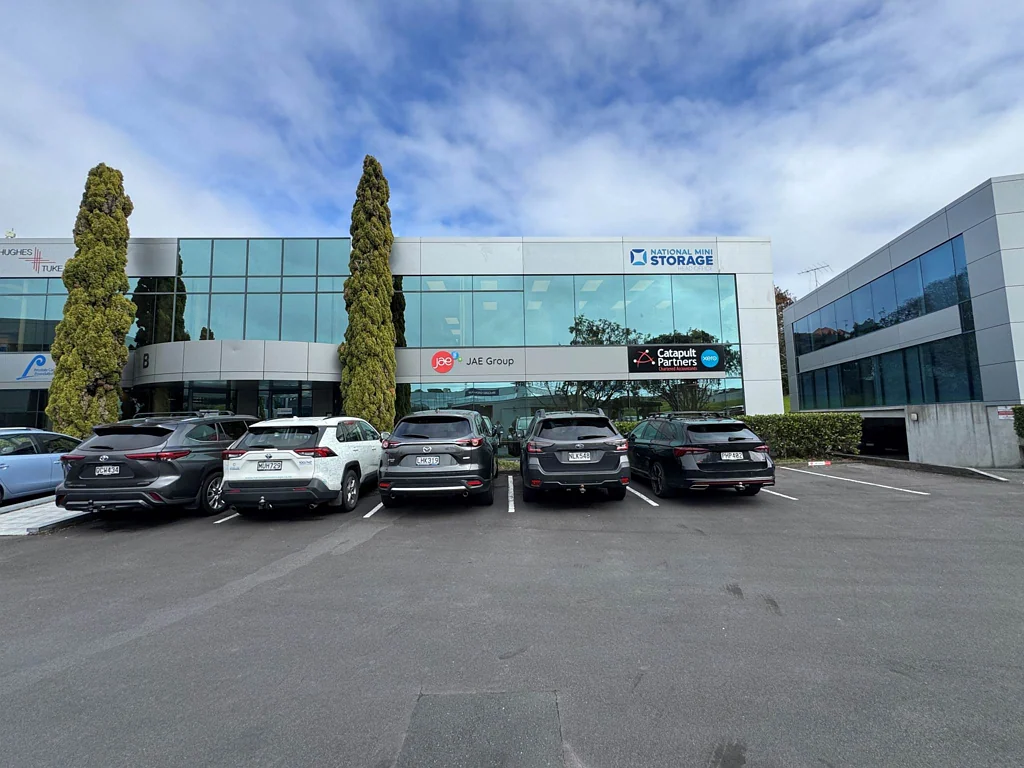 Albany PROMINENT ALBANY OFFICE PARK TENANCY 