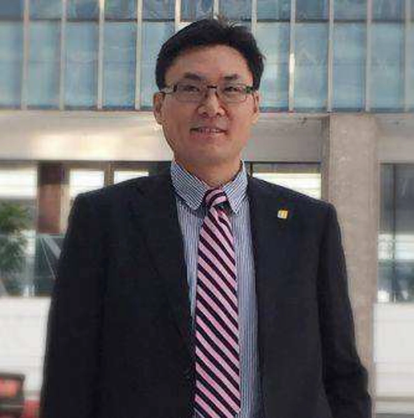 官方证实:烟台上市公司高管涉性侵养女,正配合警方调查