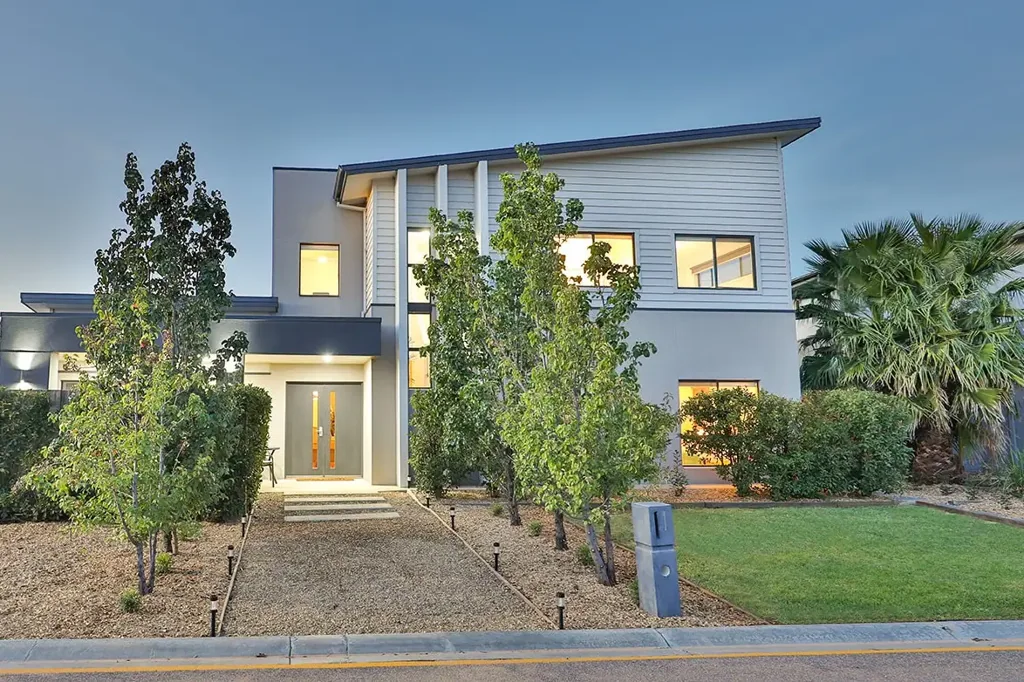 Mildura 4房  A Waterside Lifestyle or Investment!