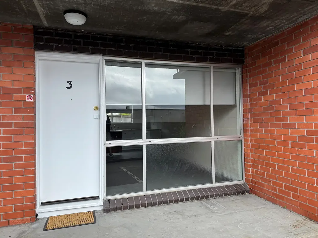 Spacious One Bedroom Unit in the Heart of Moonah