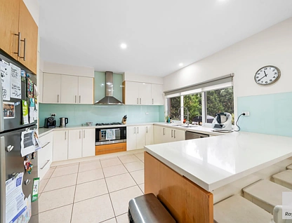 40 Lakewood Boulevard, Cairnlea, Western Melbourne, 4 રૂમ, 2 બાથરૂમ, House