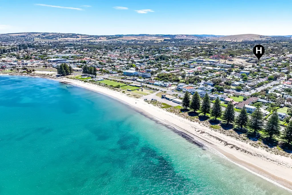 9 Pine Avenue, Victor Harbor, SA 5211
