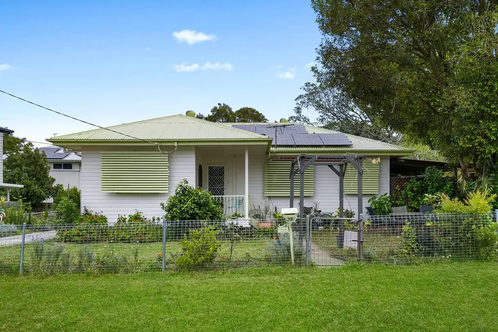 Silkstone 4房  Space, Character & Endless Potential in the Heart of Silkstone