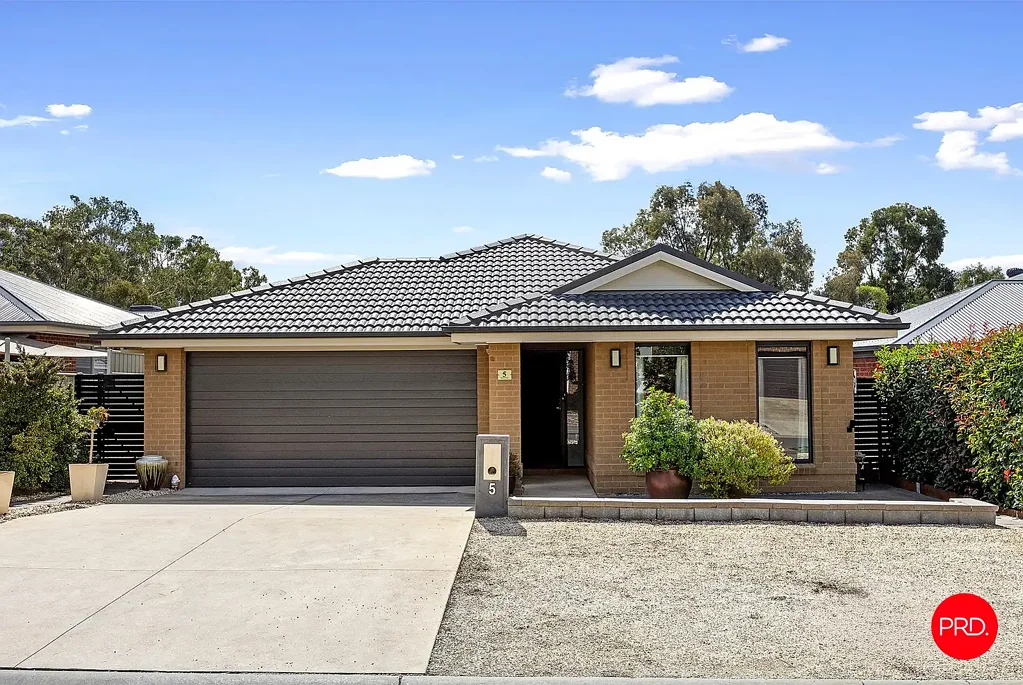 Three-Bedroom Home in Quiet Kangaroo Flat Location