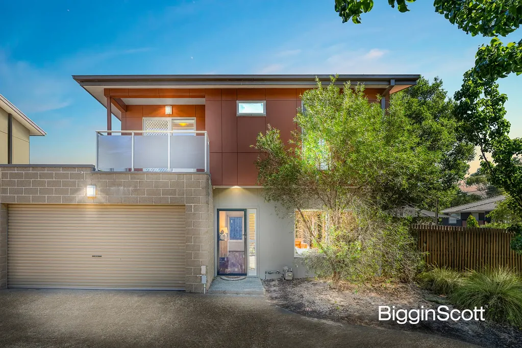 1/2 Jingella Avenue, Ashwood, VIC 3147
