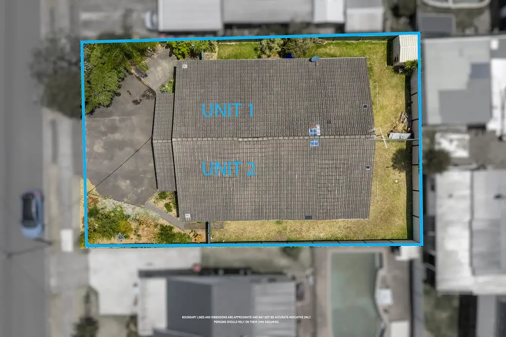 Gorokan 4房  Dual Income Opportunity - Two Duplexes - One Title!