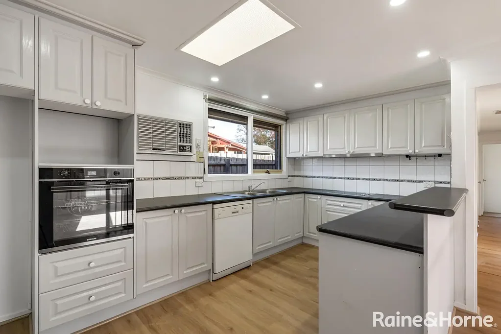 29 Hume Street, Sunbury, VIC 3429