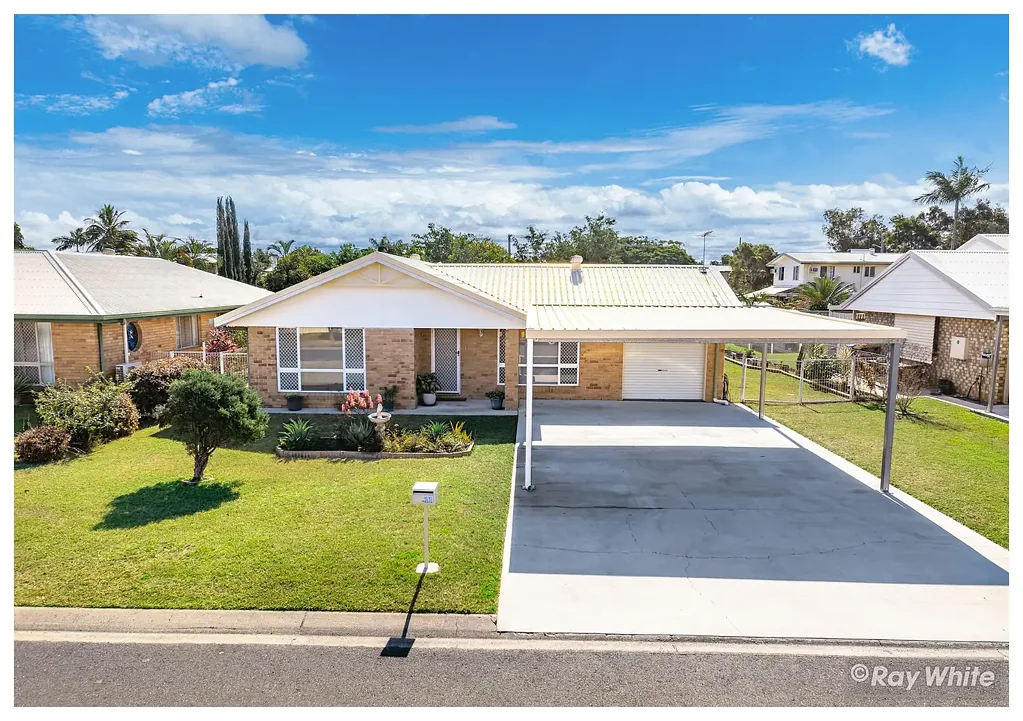 11 Hoffmann Street, Norman Gardens, QLD 4701