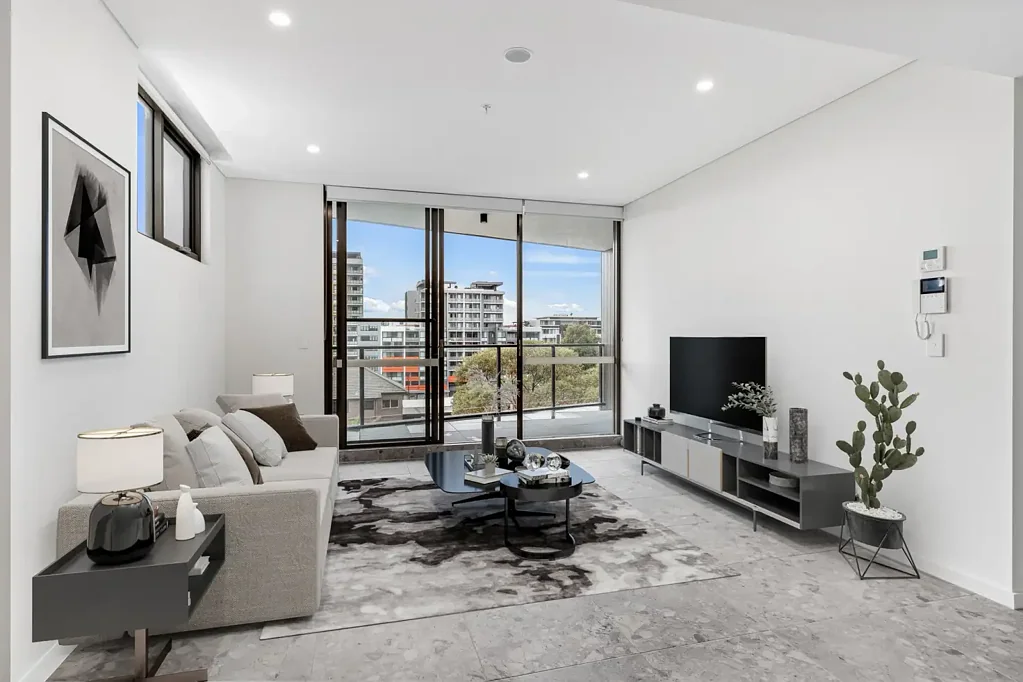 Ultra modern apartment with amazing finishes and pole position location