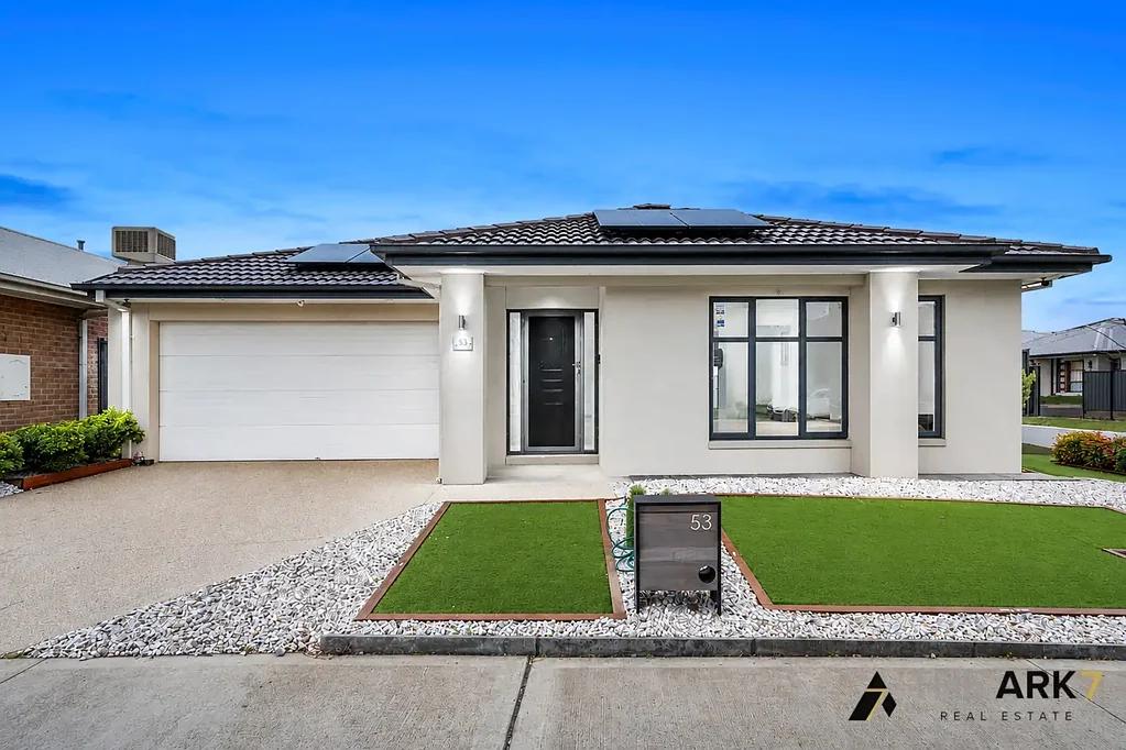 Strathtulloh 4غرفة نوم Modern Family Home with Solar Panels, Walking Distance to All Ameneties!