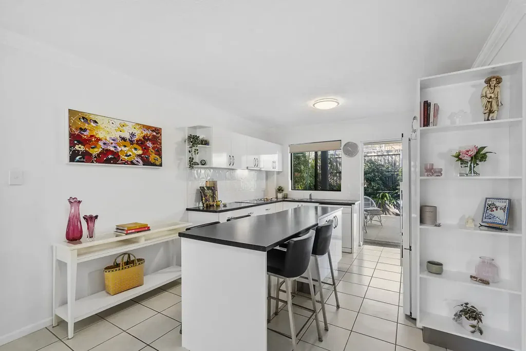 Greenslopes 2Phòng ngủ 2 Bed, 2 Bath, 2 Car, 2 Balconies - Greenslopes Unit!