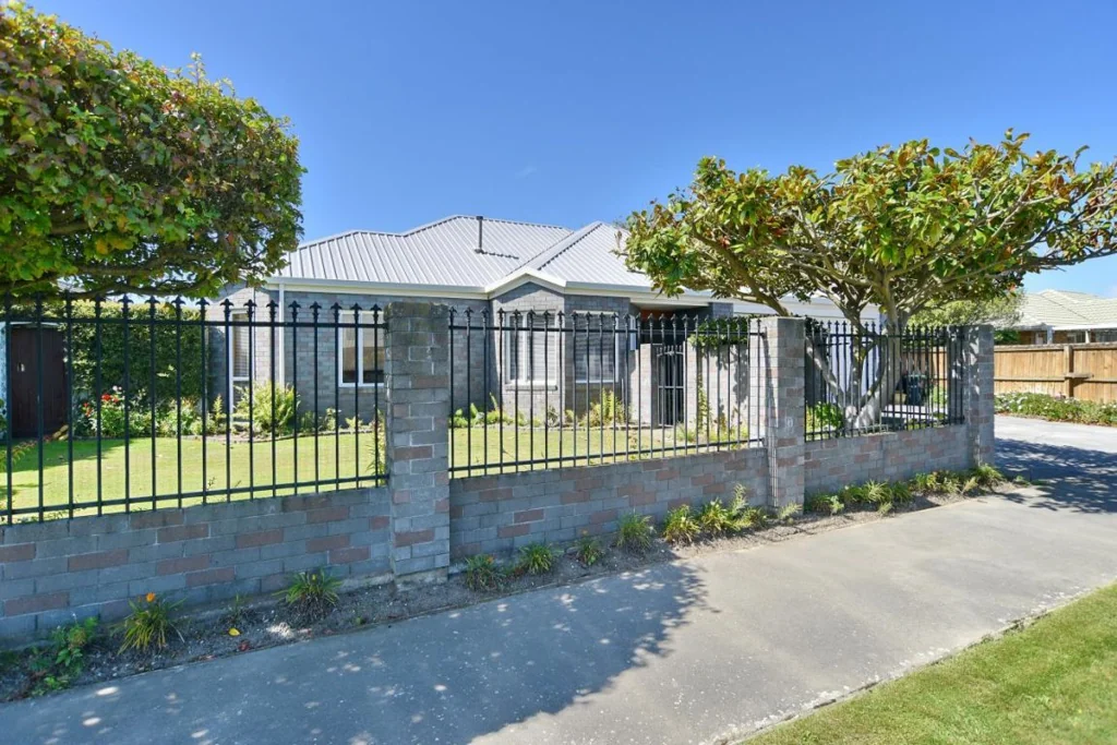 30 Farnswood Place, Redwood, Christchurch City