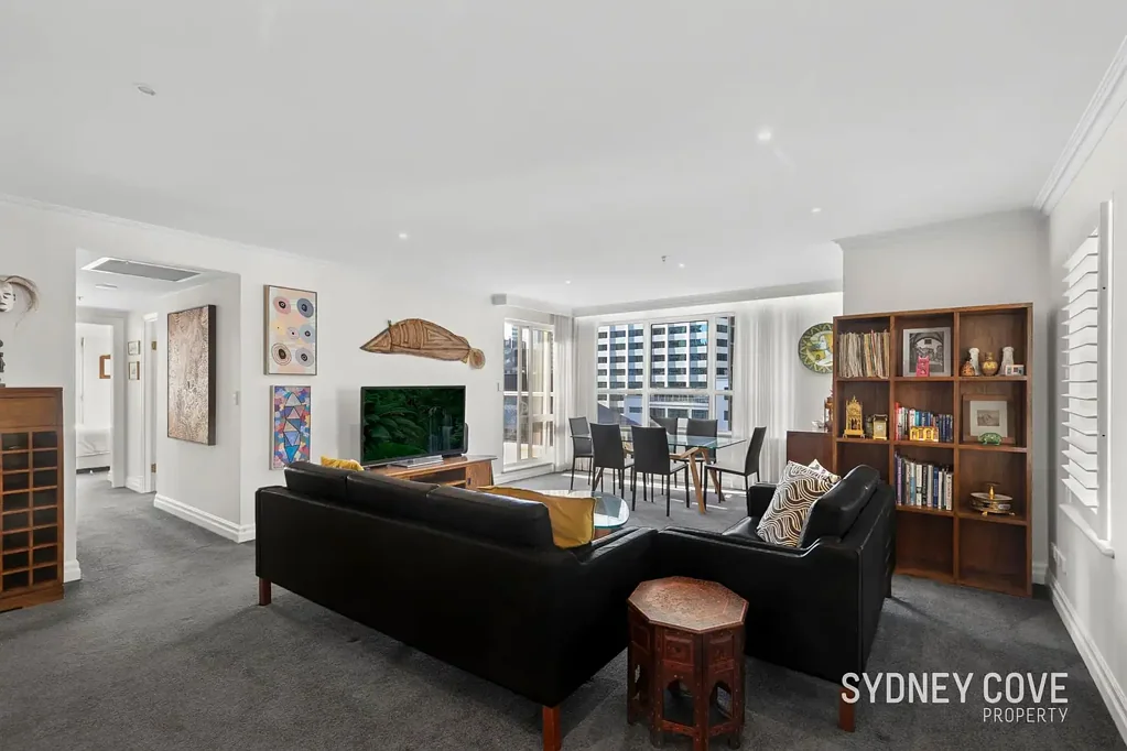 Sydney 3 Slaapkamer MANTRA -  RENOVATED THREE BEDROOM APARTMENT, NORTH EAST CORNER