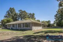 51 Robinson Street, Gingin