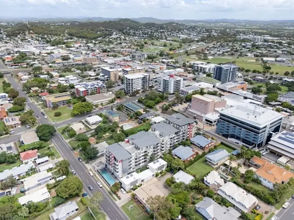 Gladstone Central 2 Bedroom Monthly Rent $1810 GUARANTEED