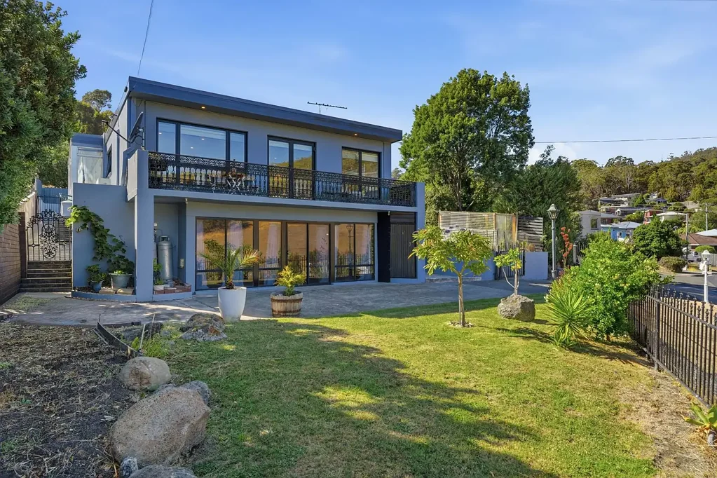 32 Brushy Creek Road, Lenah Valley, TAS 7008