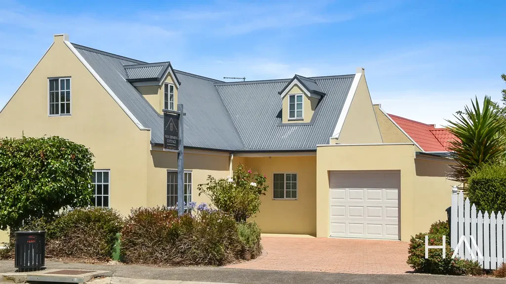 Evandale 3غرفة نوم Charming Low-Maintenance Home or Profitable AirBnB in Historic Evandale
