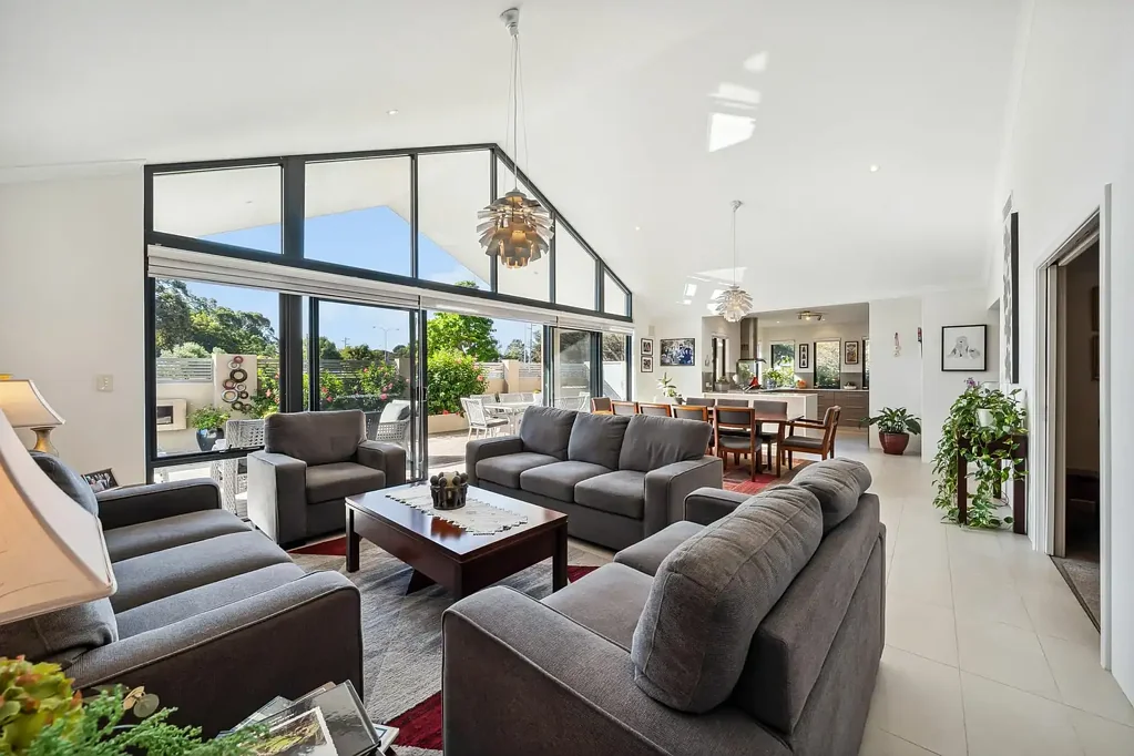 25 Ainslie Ct, Kardinya, WA 6163