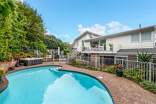 25 Endymion Place, Half Moon Bay, Manukau City